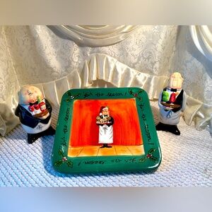 CHRISTMAS PLATE & SALT & PEPPER SHAKERS